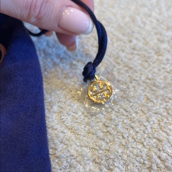 NWT Tory Burch Red Leather Heart Key Fob with Gold Hardware - Picture 5 of 6